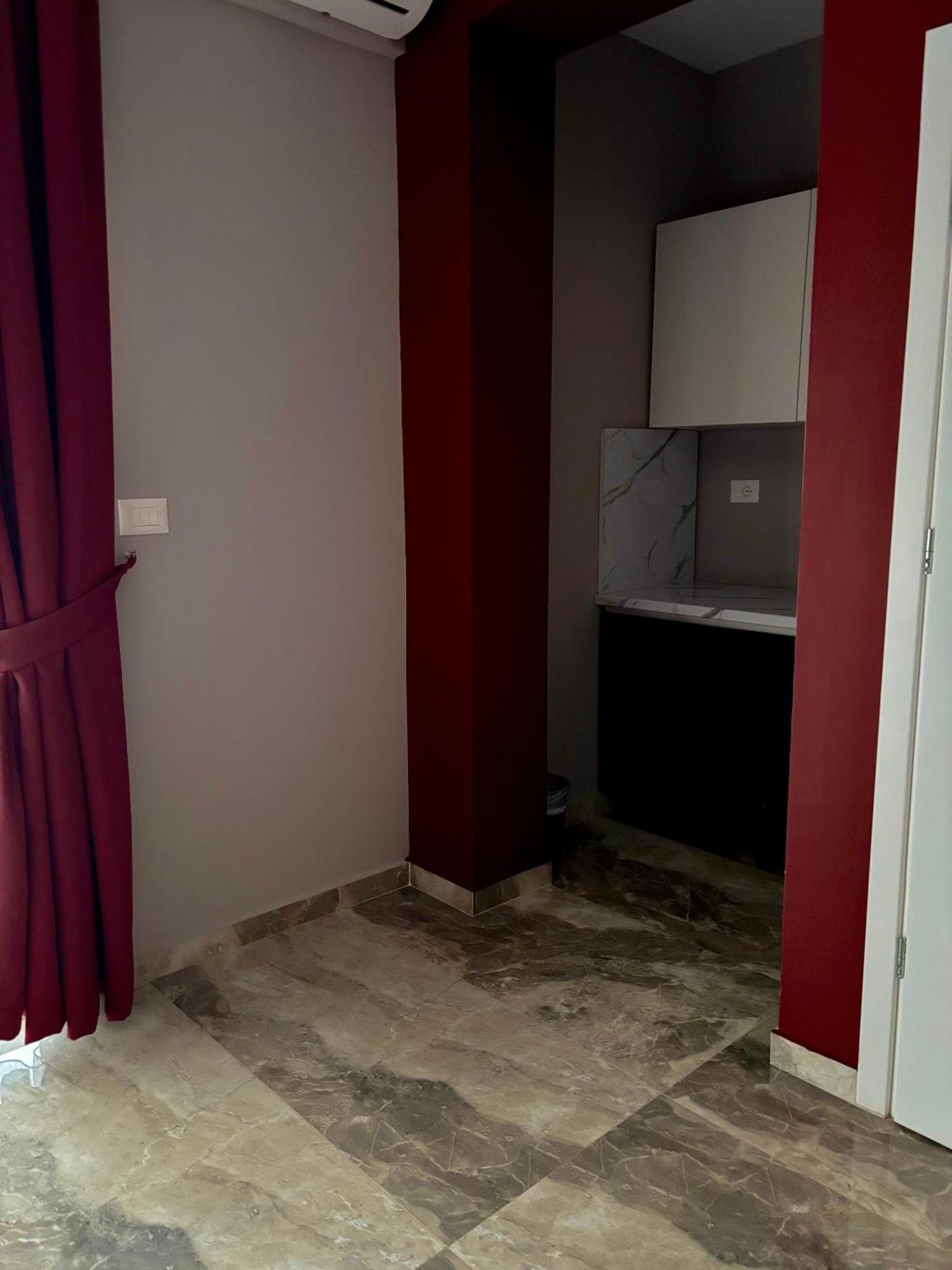 Blue Water Hotel Εξαμίλιο Εξωτερικό φωτογραφία